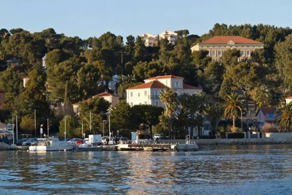 Grande Maison De Ville Atypique La Seyne-sur-Mer 0*,  France